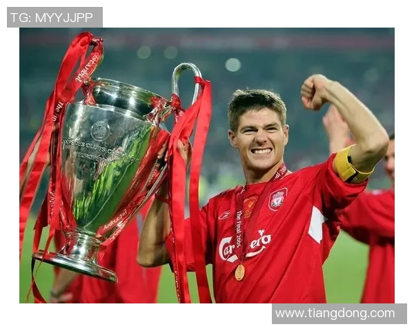 足球明星雕像背后的故事与荣耀展现